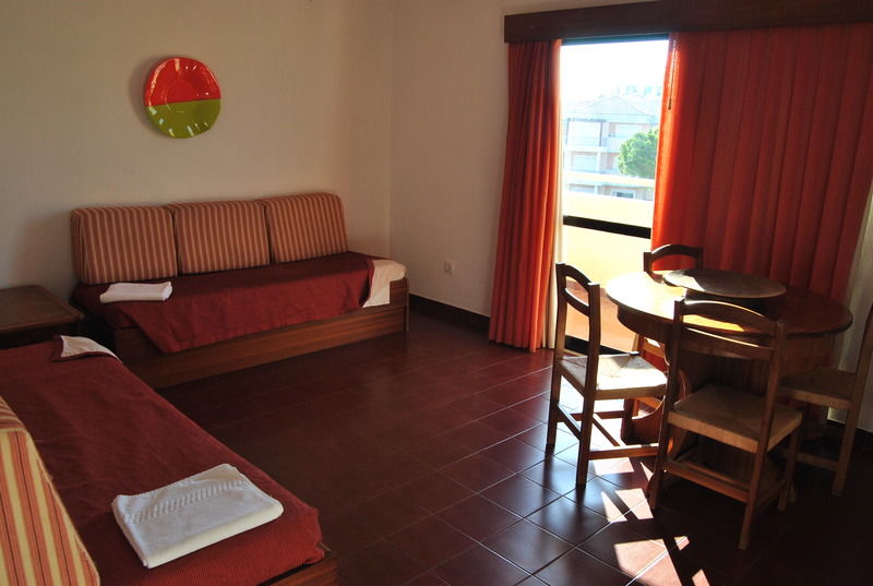 Apartamentos Olhos Do Mar Albufeira Exterior photo